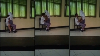 Bokep SMP Abg Bocil Ngentod Di Aula Pas Sepi