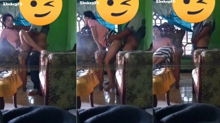 Bokep SMP bocil abg di paksa ayah tiri di ruang tamu
