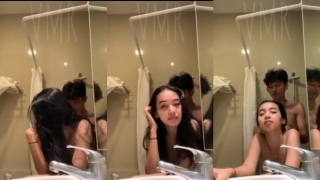 Bokep BOCIL Smp ngewe di depan cermin hotel viral