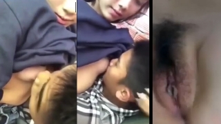 Bokep SMP Bocil nekat ngewe di angkringan