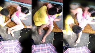 Bokep SMP mesum ngewe di rumah pas sepi viral