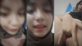 Bokep bocil smp memek pink lagi birahi